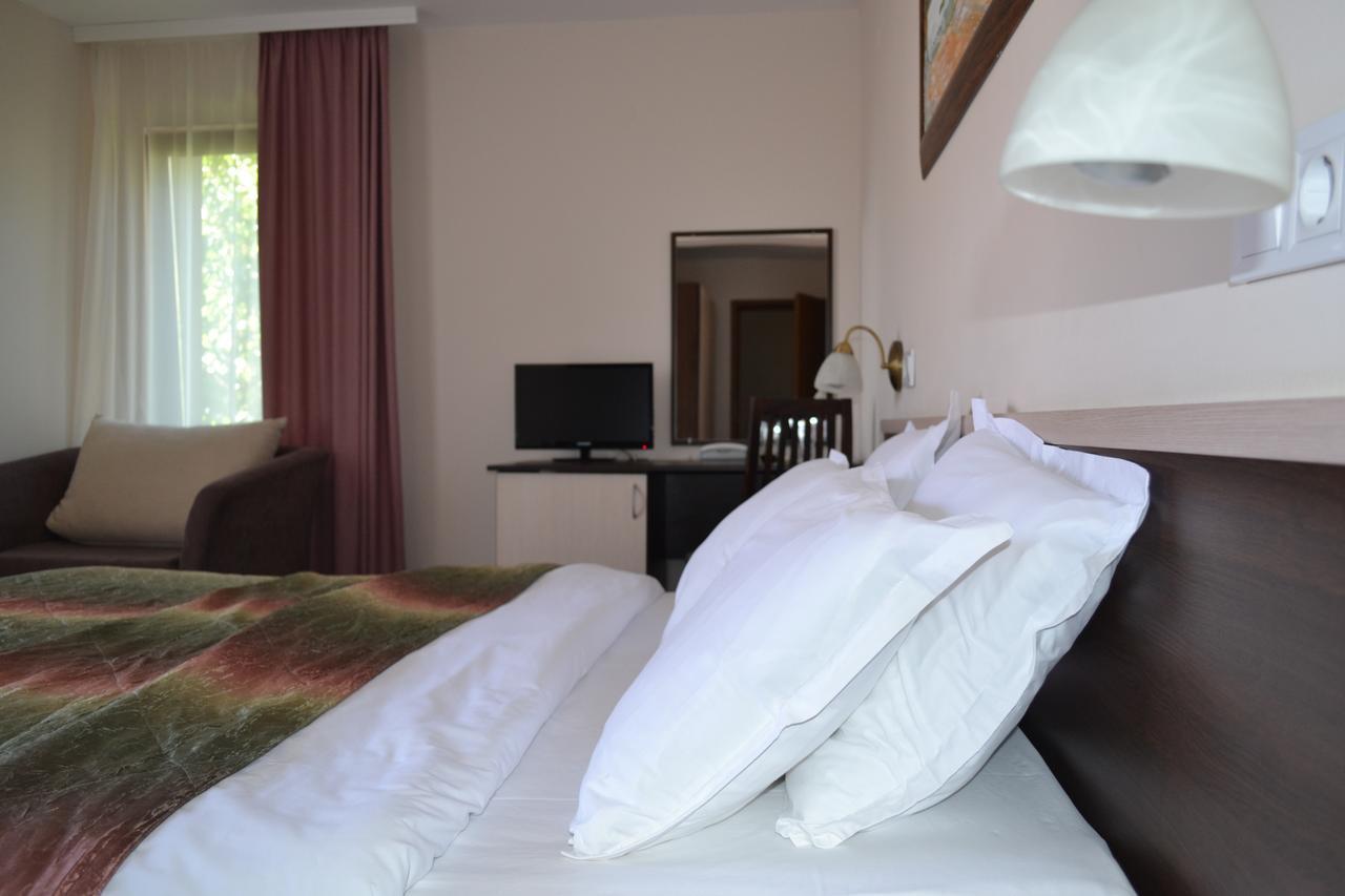 Hotel Diamanti Созополь Экстерьер фото