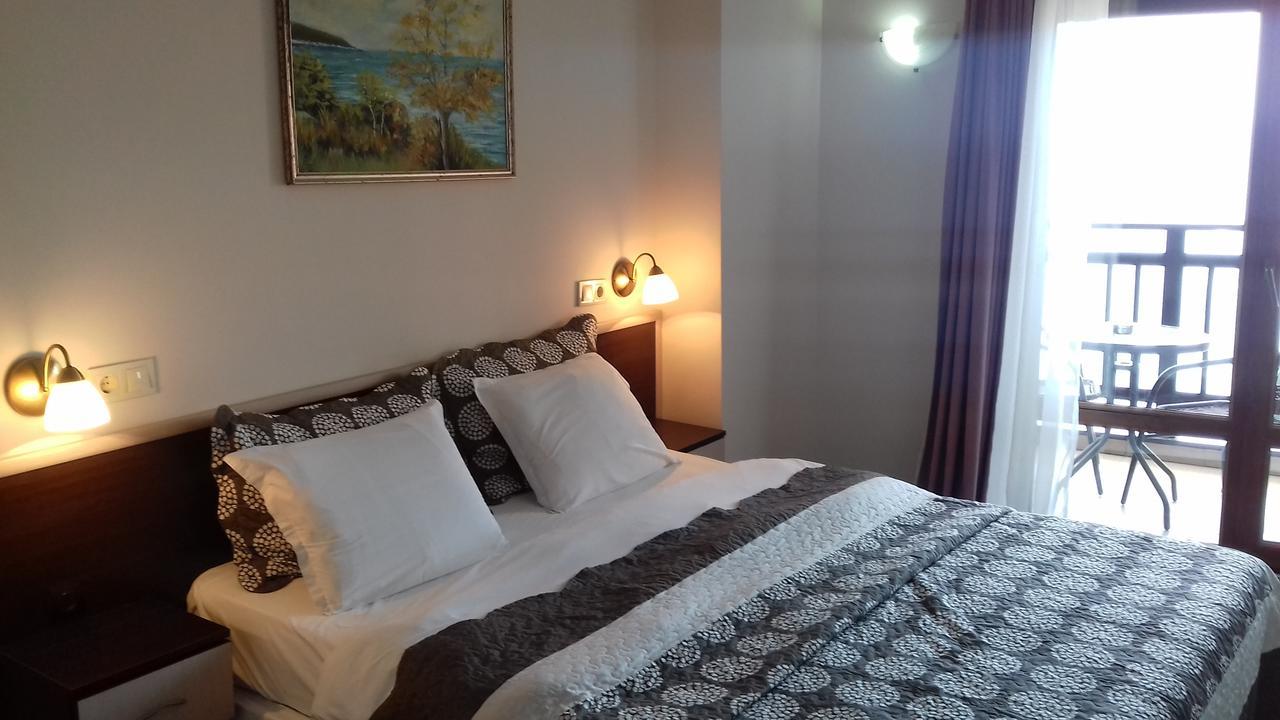 Hotel Diamanti Созополь Экстерьер фото